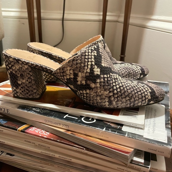 J. Crew Snakeskin Mule, size 8.5 - Picture 14 of 15